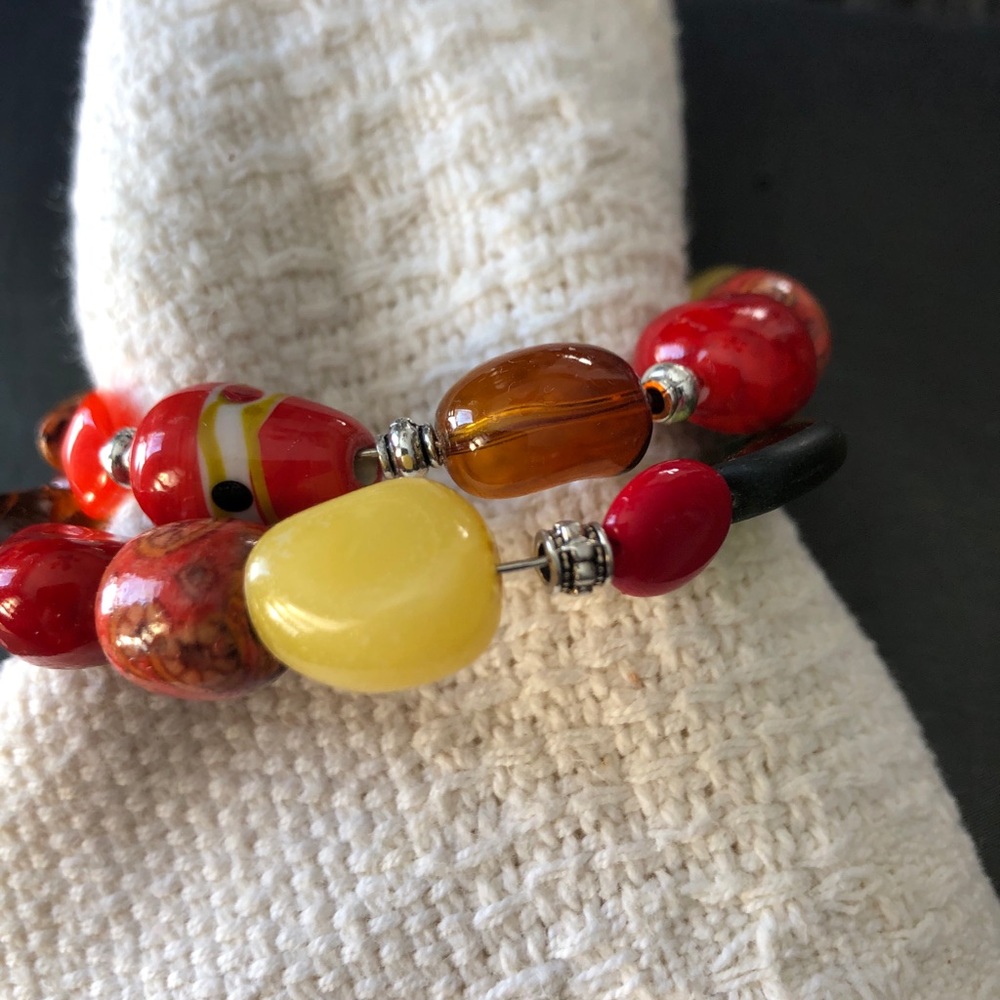 Bead wrap bracelet red/gold colors